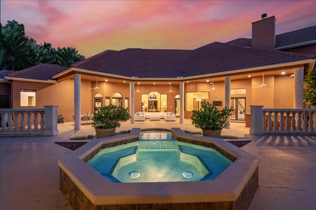 PALM BEACH POINT - Residential