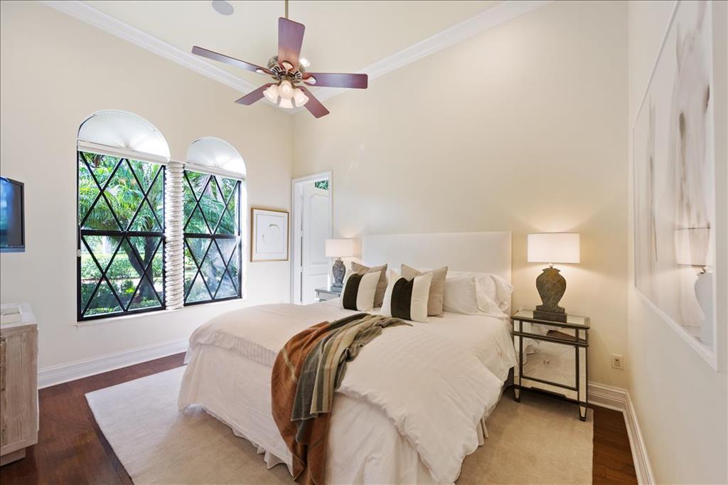 PALM BEACH POINT - Residential