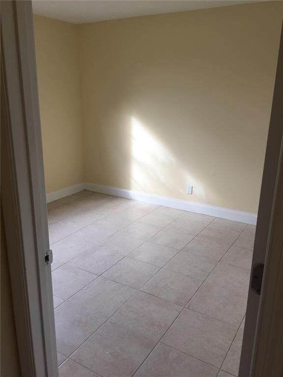 North Lauderdale Village - Residential Lease