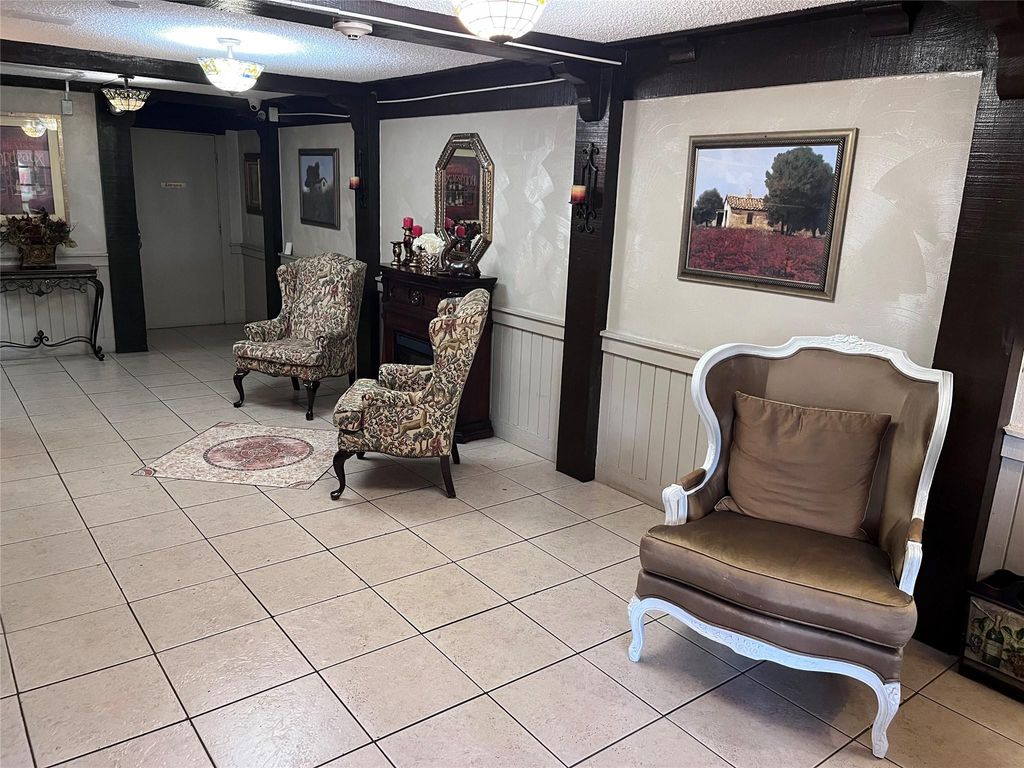 Photo of 3670 N Inverrary Drive #1F, Lauderhill, FL 33319 (MLS # F10550427)