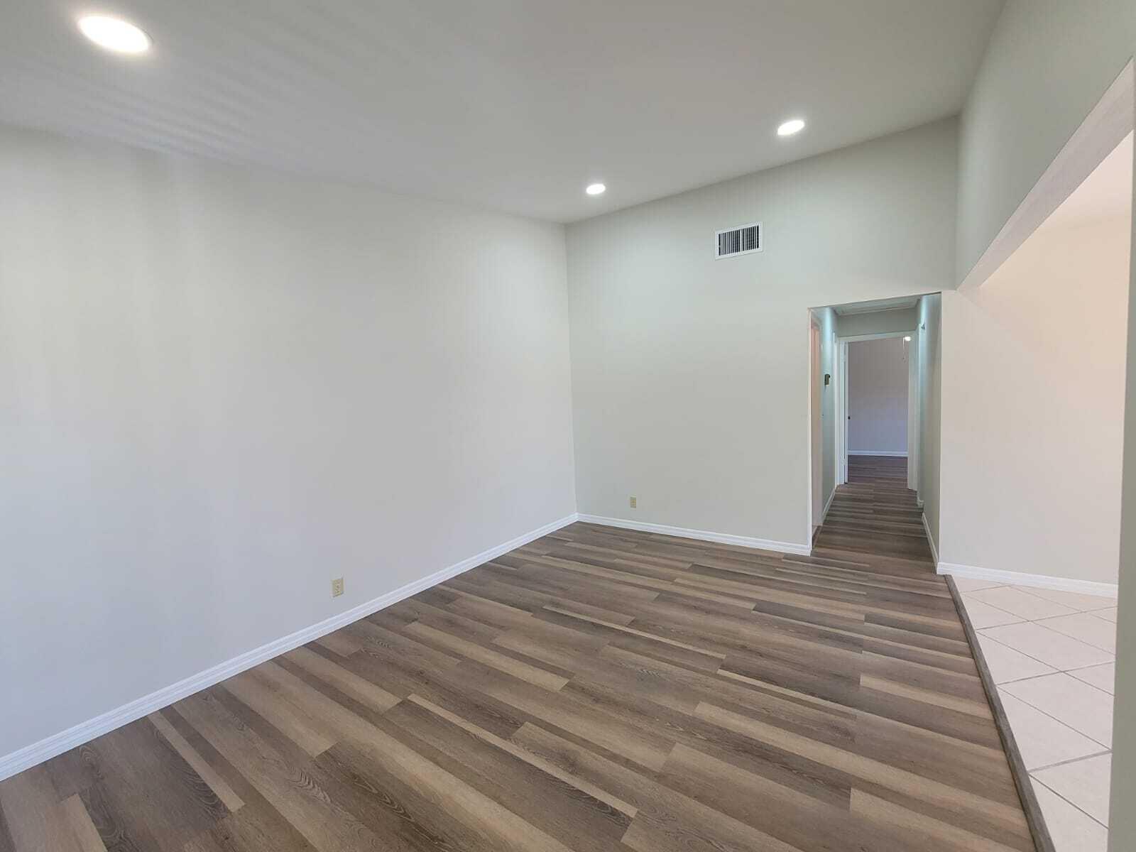 FOREST CONDO - Residential