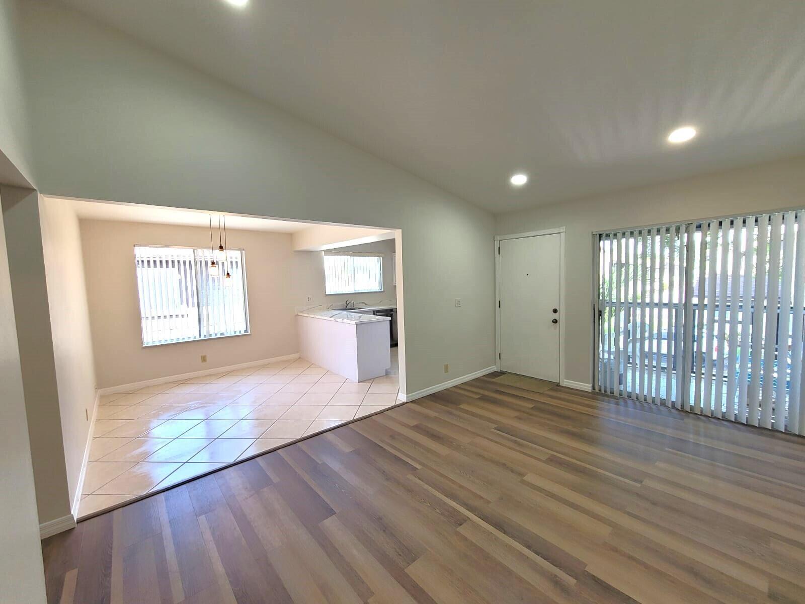 FOREST CONDO - Residential