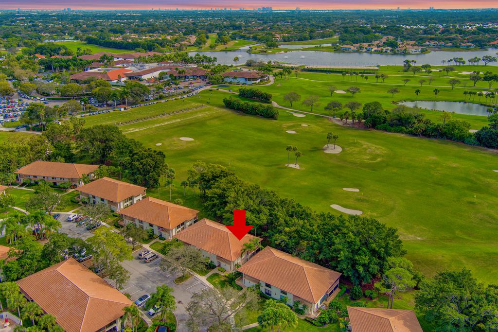 Photo of 432 Brackenwood Lane S, Palm Beach Gardens, FL 33418 (MLS # R10946125)