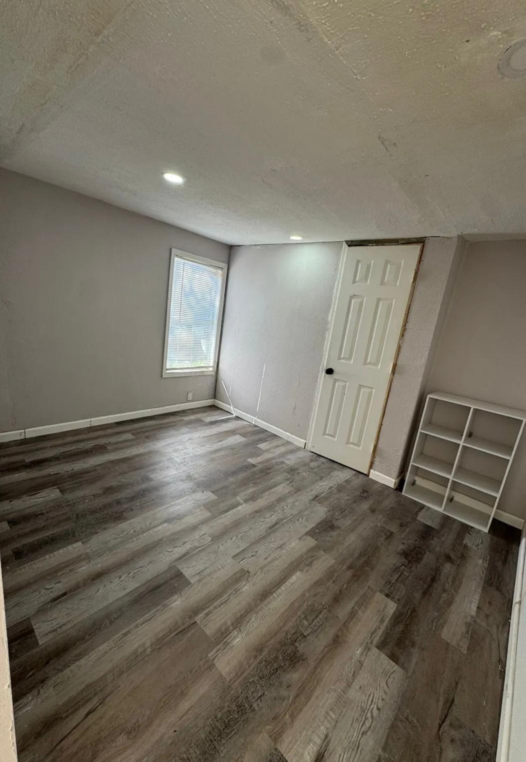 COUNTRY LAKES . - Residential Lease