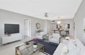 LIGHTHOUSE POINT PLAZA - Residential