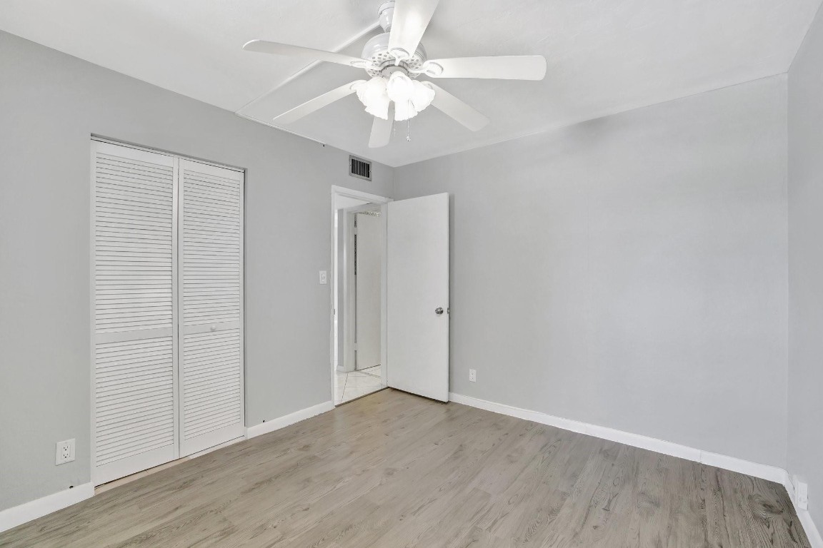 LIGHTHOUSE POINT PLAZA - Residential