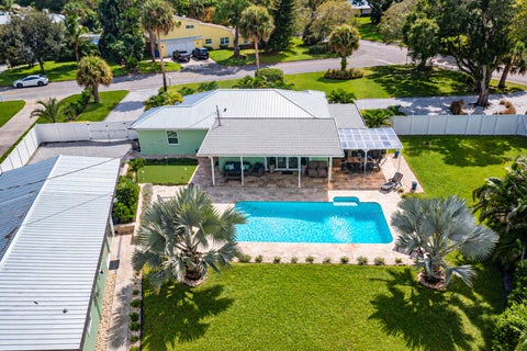 Tiny photo for 2201 BONITA Avenue, Vero Beach, FL 32960 (MLS # B26089773)