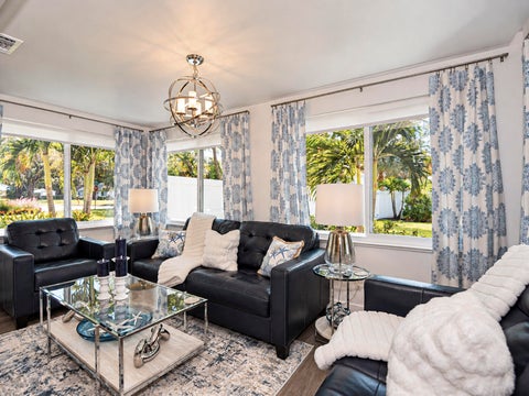 Tiny photo for 2201 BONITA Avenue, Vero Beach, FL 32960 (MLS # B26089773)