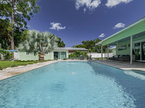 Tiny photo for 2201 BONITA Avenue, Vero Beach, FL 32960 (MLS # B26089773)