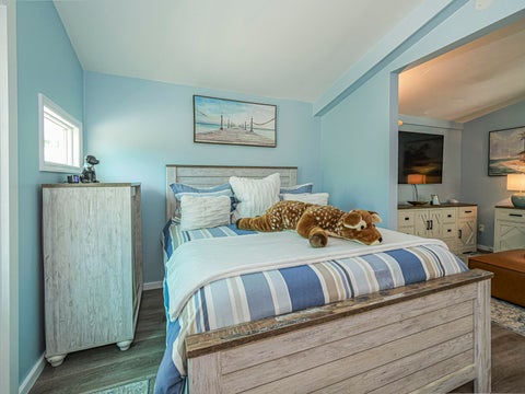 Tiny photo for 2201 BONITA Avenue, Vero Beach, FL 32960 (MLS # B26089773)