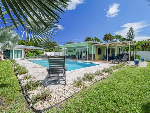 Tiny photo for 2201 BONITA Avenue, Vero Beach, FL 32960 (MLS # B26089773)