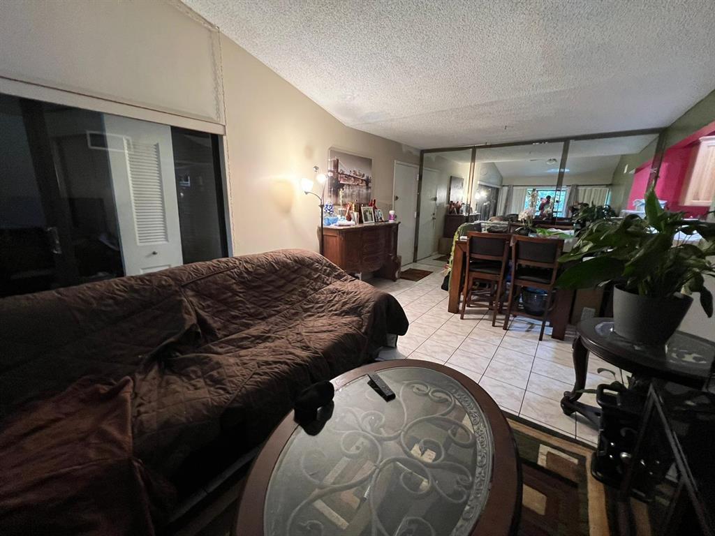 HAMPTON COURT CONDO - Residential