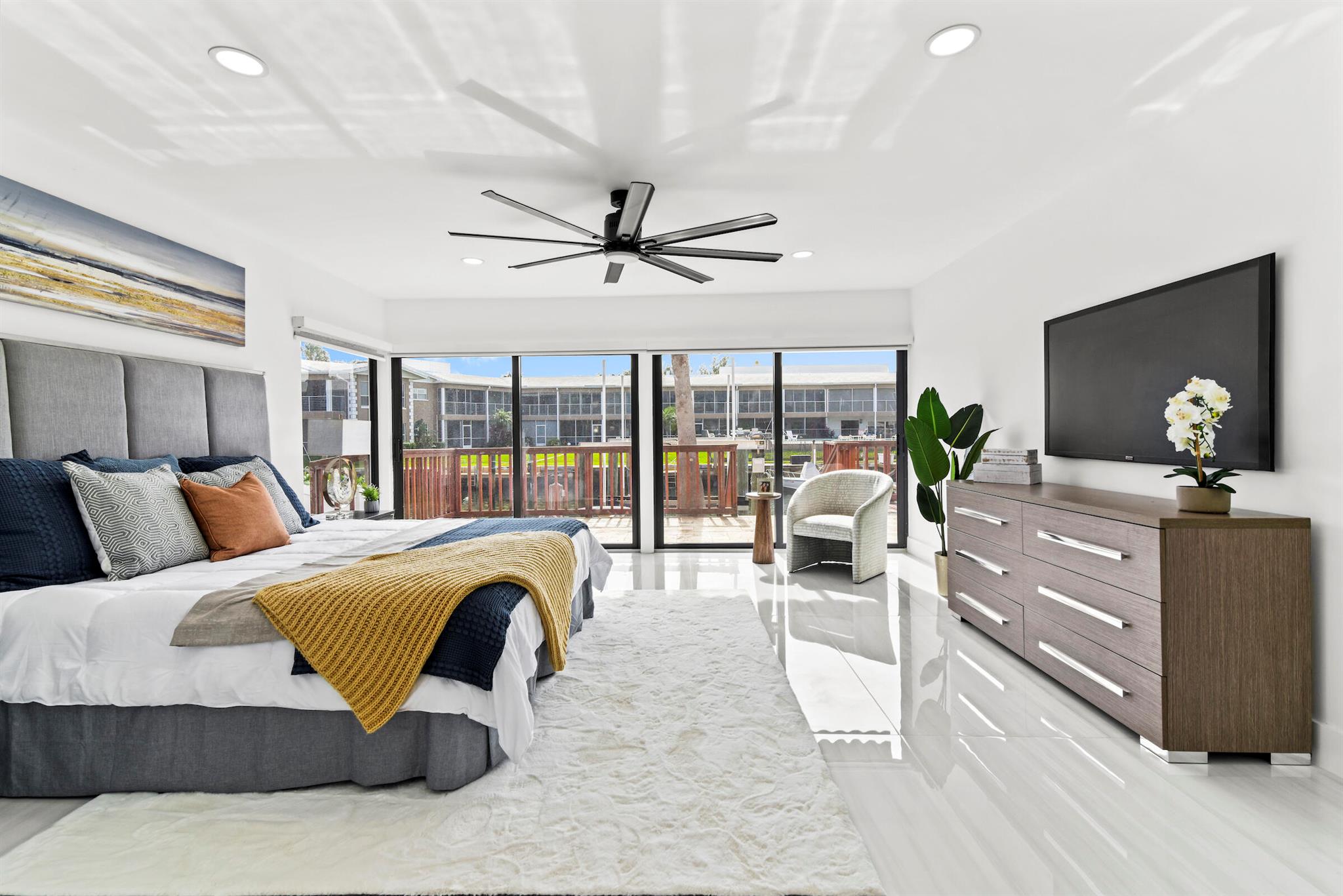 Harbour East - Residential