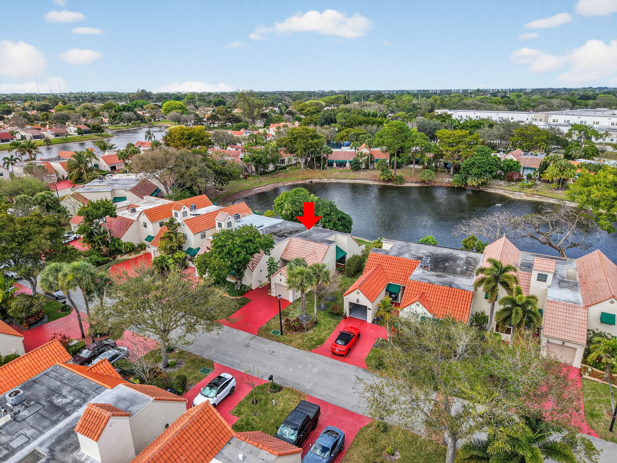 L AMBIANCE OF VIA VERDE - Residential