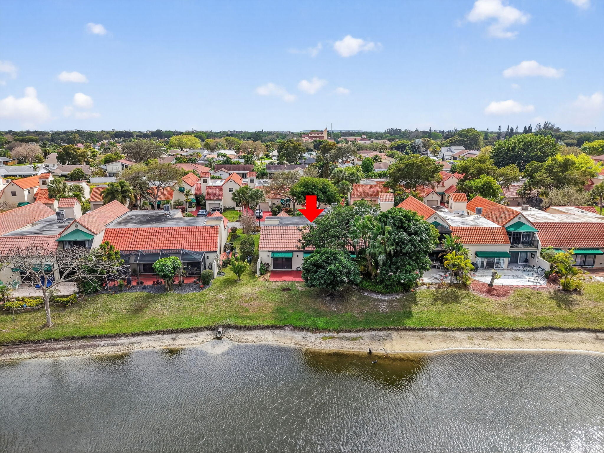 L AMBIANCE OF VIA VERDE - Residential