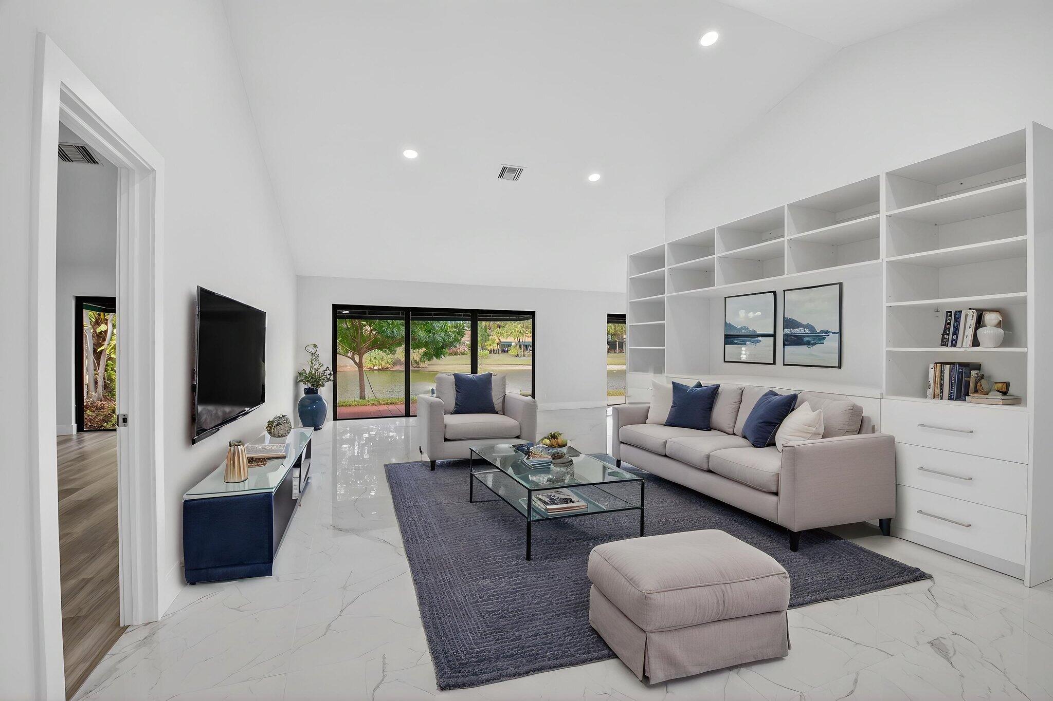 L AMBIANCE OF VIA VERDE - Residential