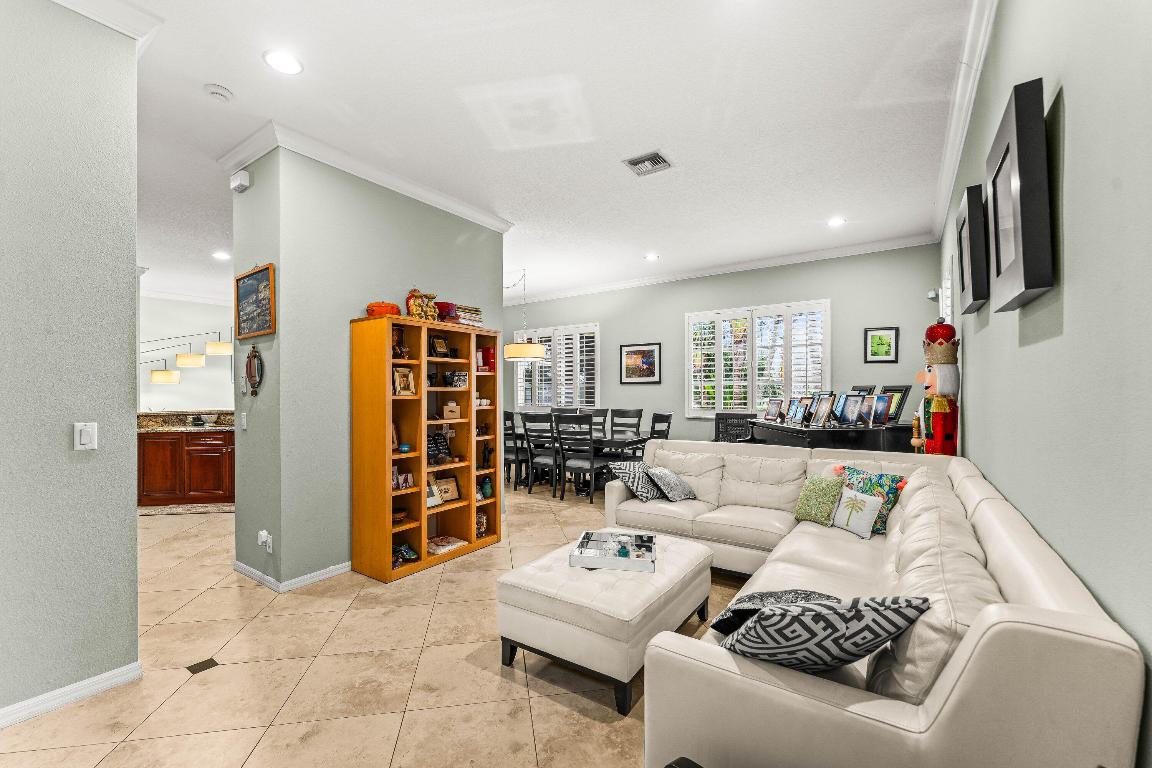 Andros Isle - Residential