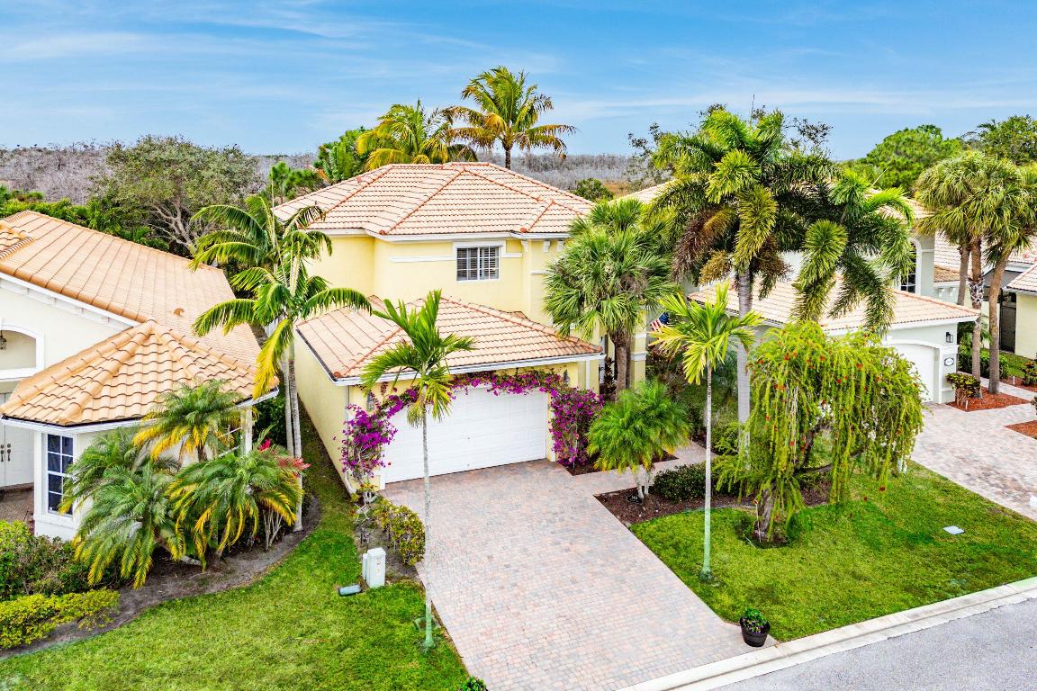 Andros Isle - Residential