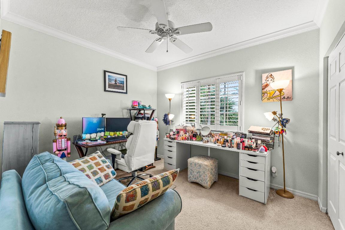 Andros Isle - Residential