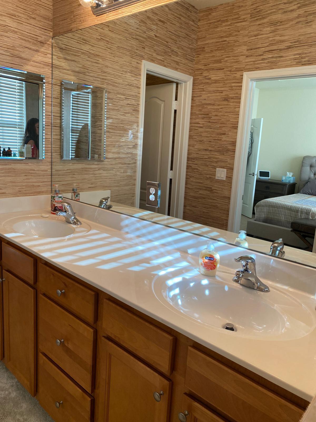 CHARLESTON COMMONS - Residential Lease