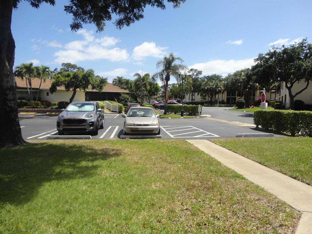 PINE RIDGE SOUTH I CONDO - Residential