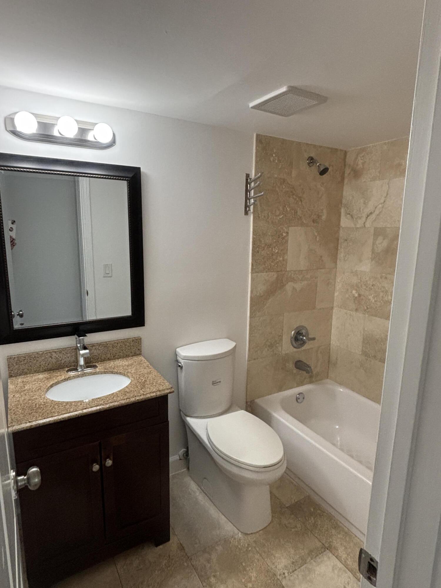 WOODS AT BOCA DEL MAR CONDO - Residential Lease