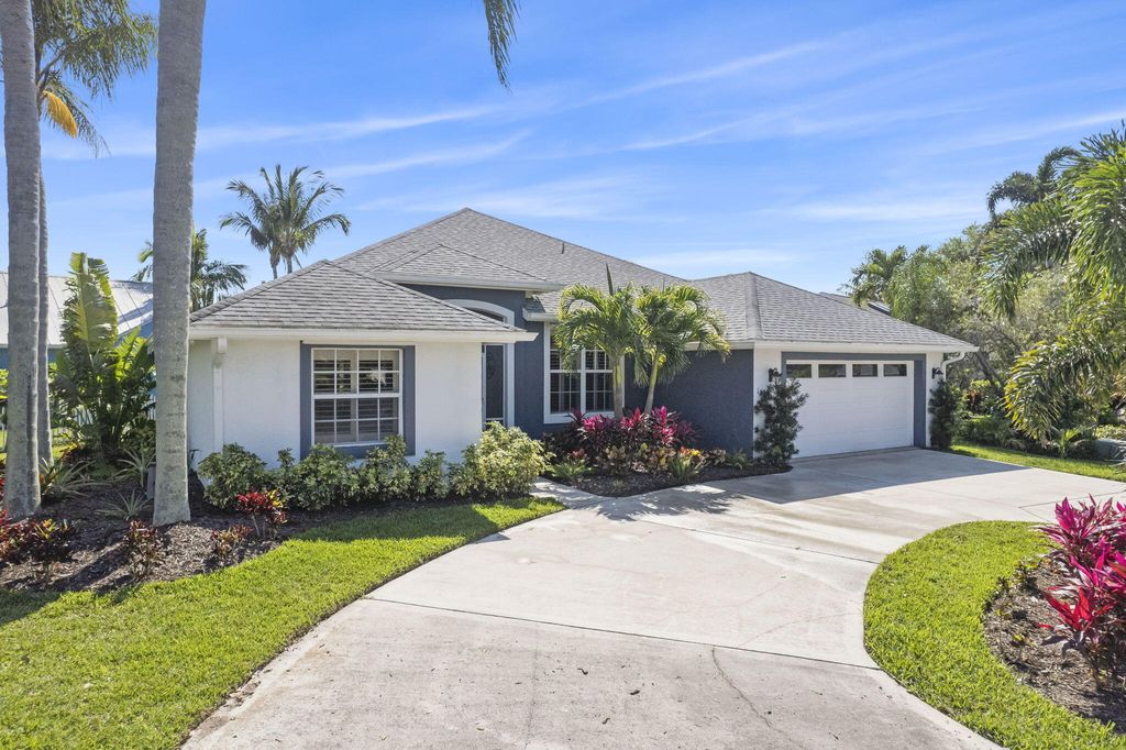 Photo of 11 Sovereign Way, Hutchinson Island, FL 34949 (MLS # R10971233)