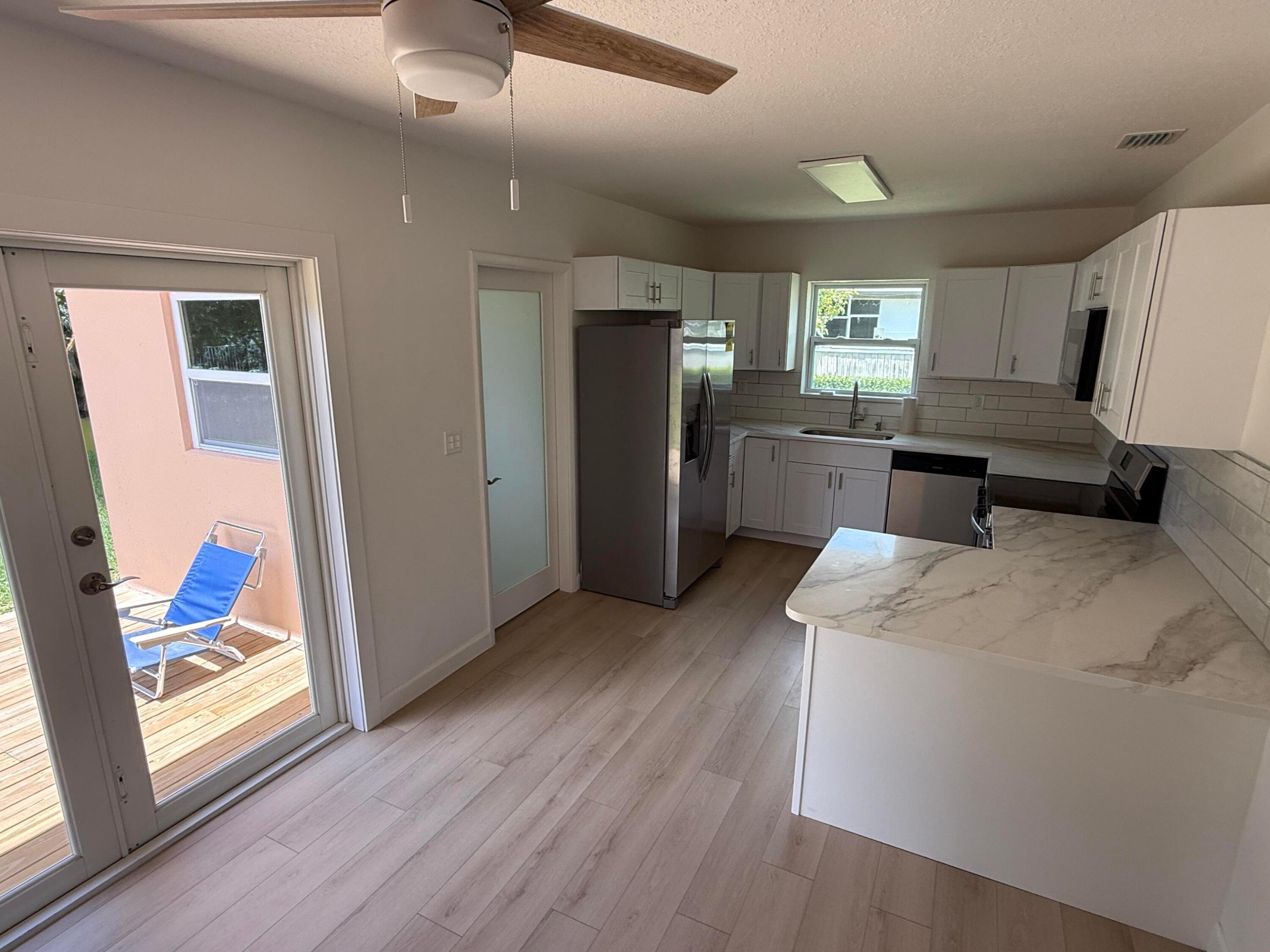 MADDEN LAKE - Residential