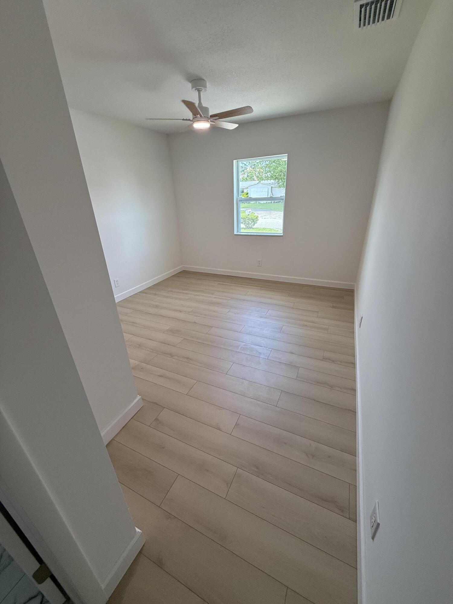 MADDEN LAKE - Residential
