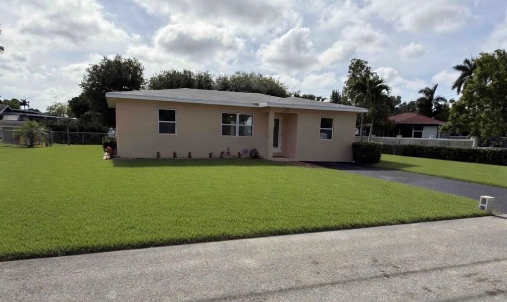 Photo of 1417 Willow Road, West Palm Beach, FL 33406 (MLS # B26024990)