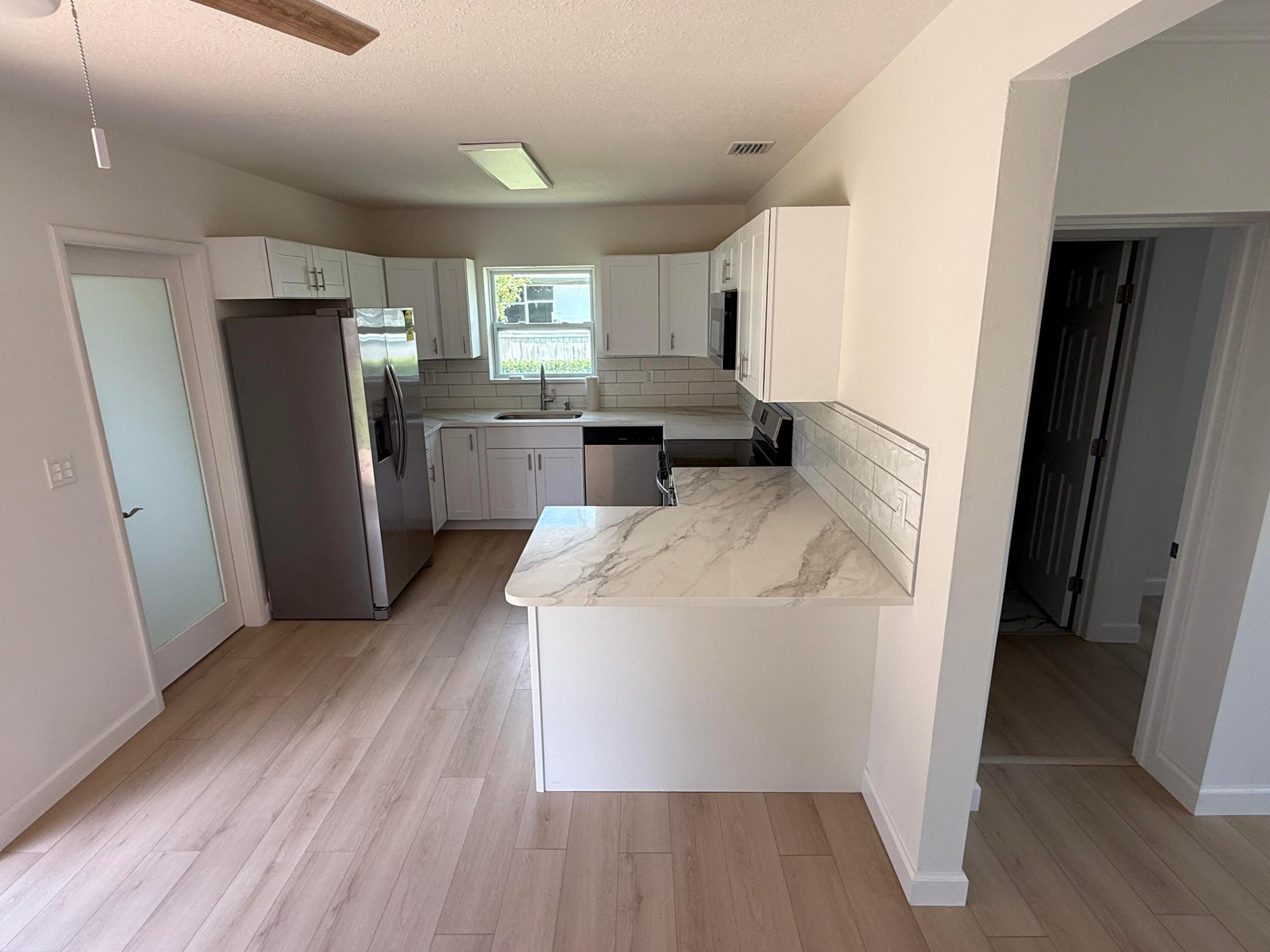MADDEN LAKE - Residential