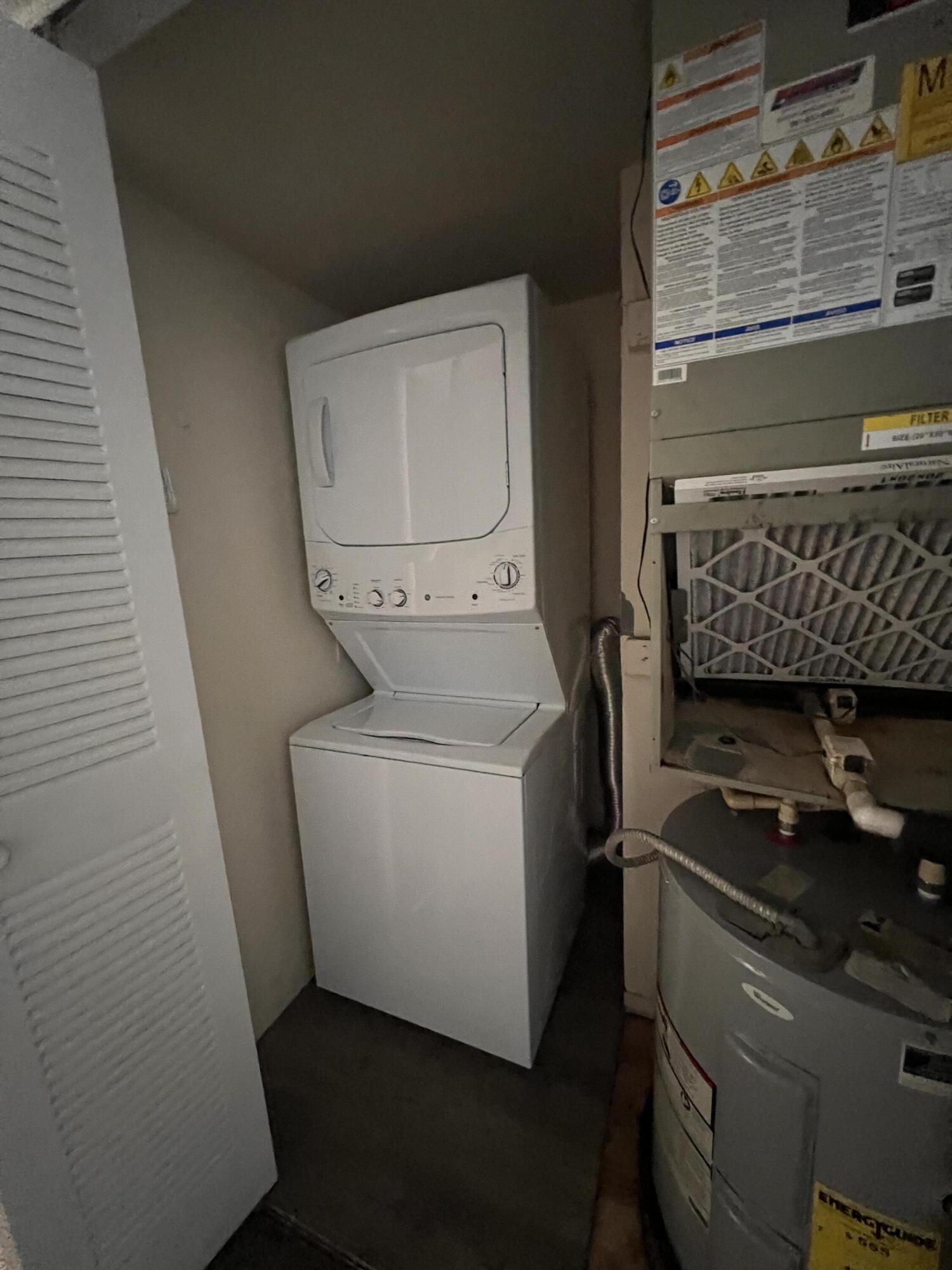 PALM LAKE CONDO - Residential Lease