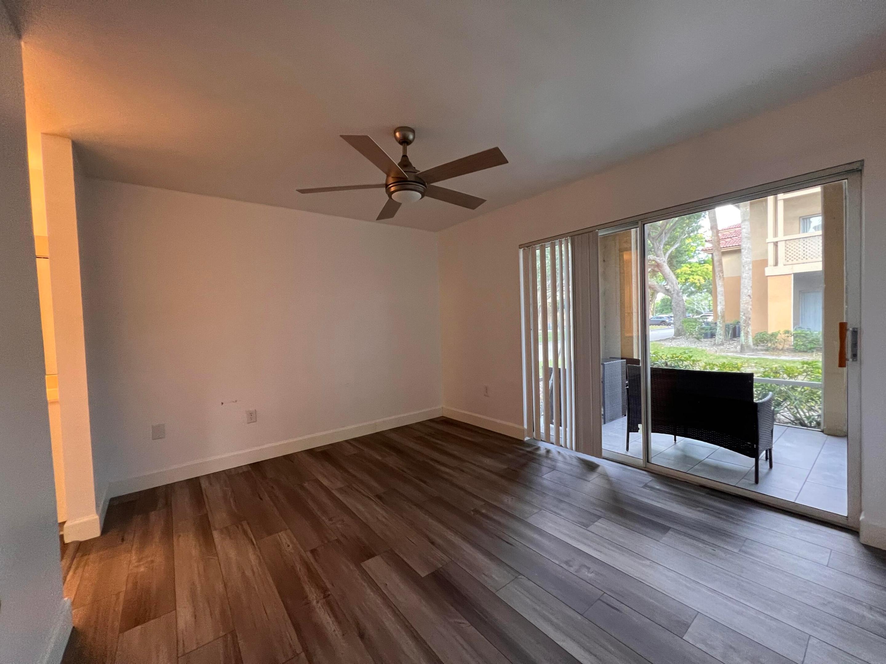 PALM LAKE CONDO - Residential Lease