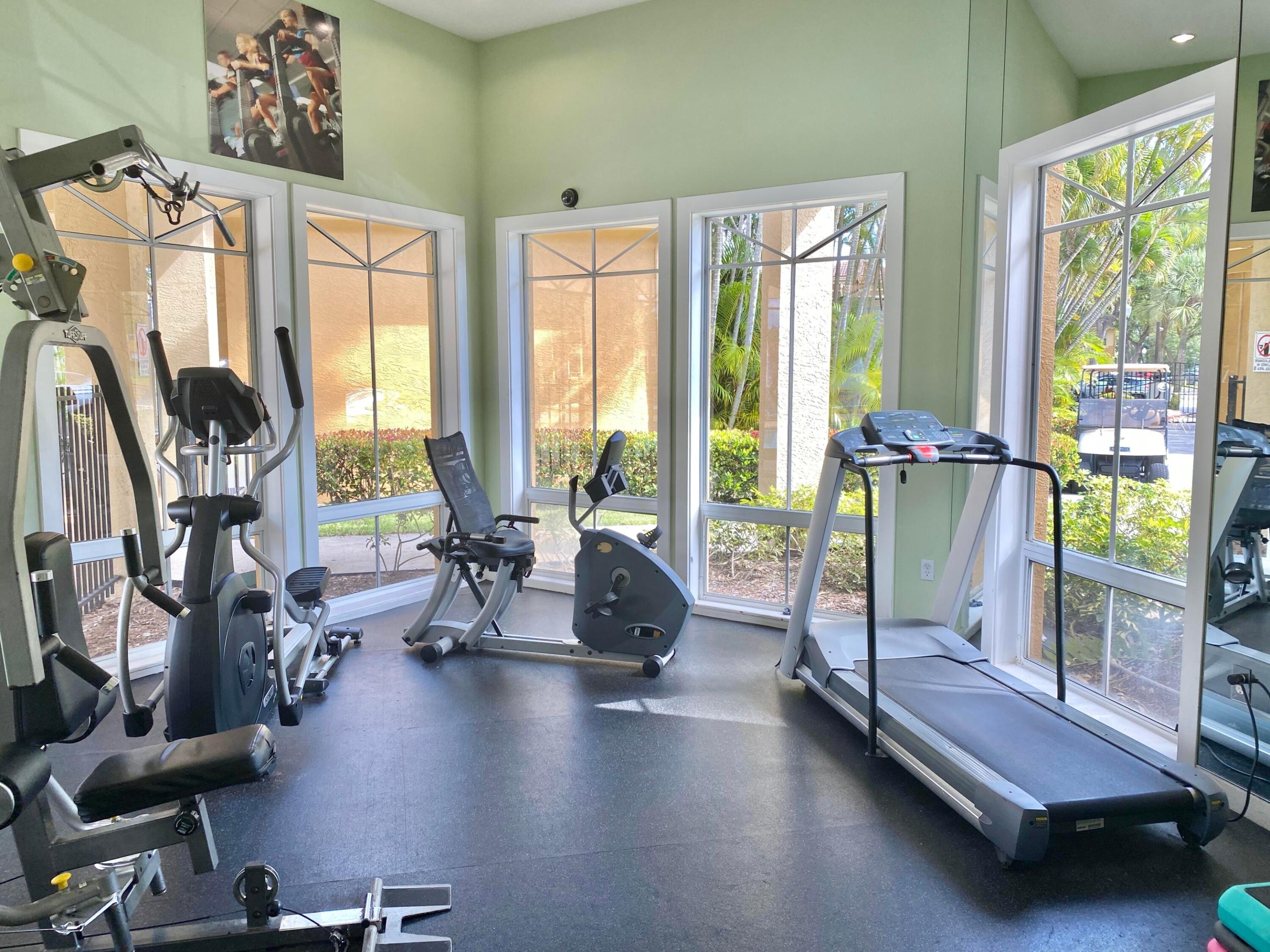 PALM LAKE CONDO - Residential Lease