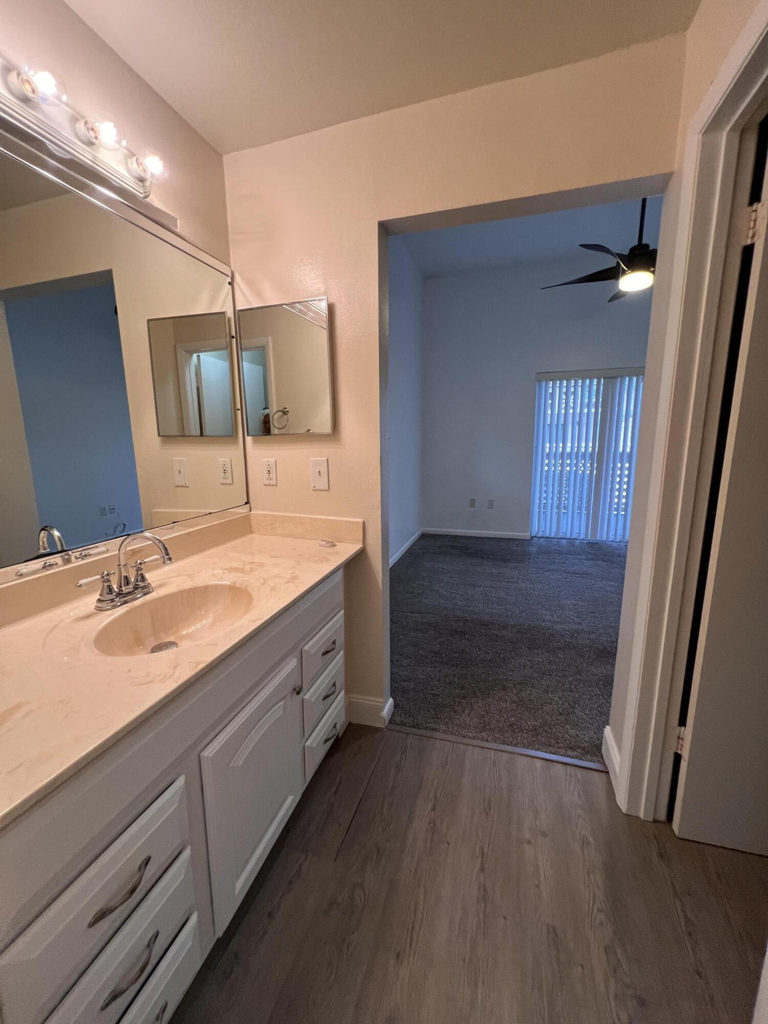 PALM LAKE CONDO - Residential Lease