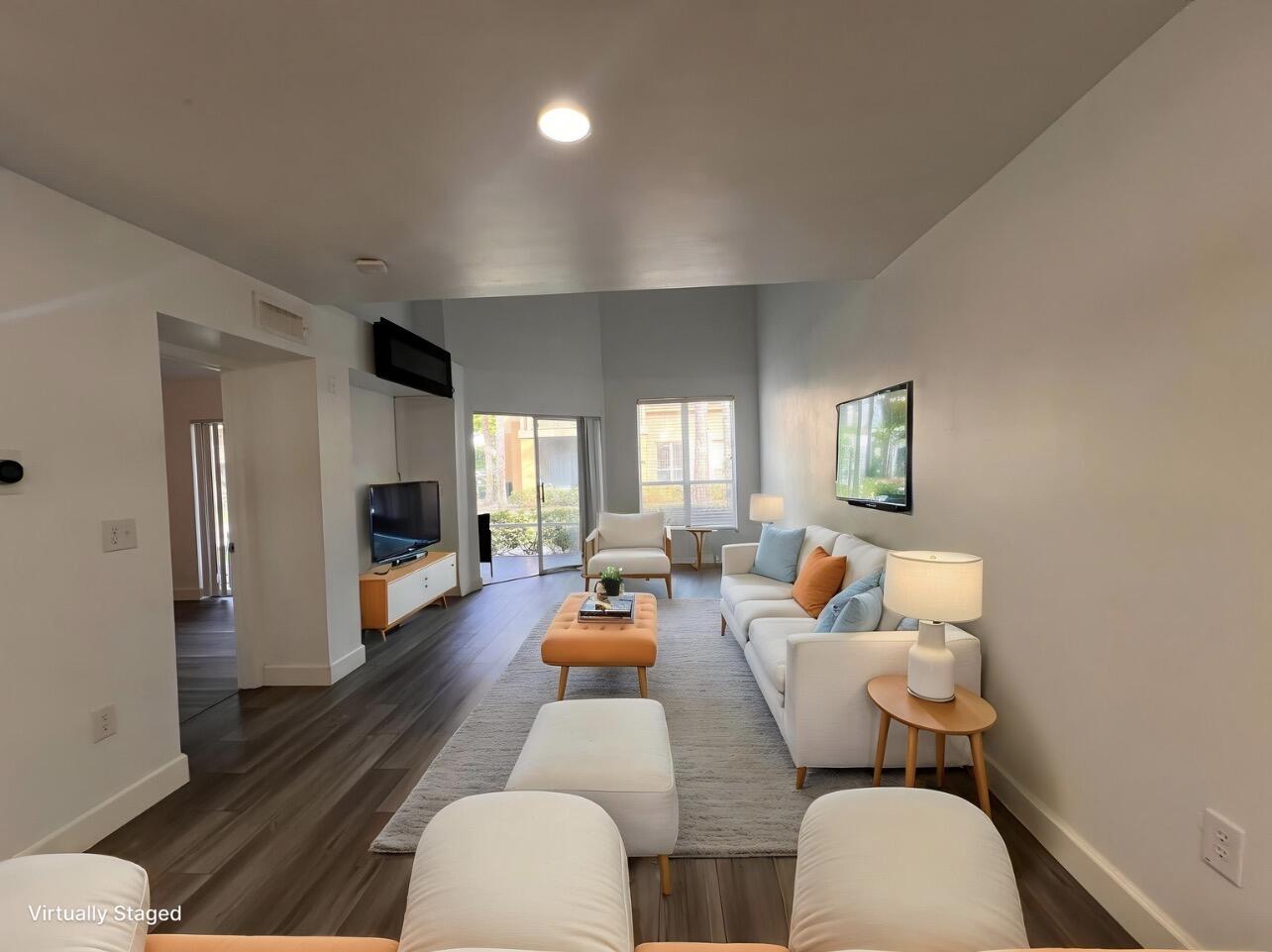 PALM LAKE CONDO - Residential Lease