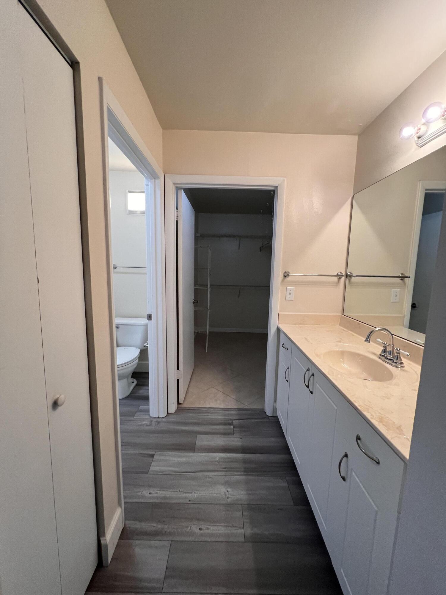 PALM LAKE CONDO - Residential Lease