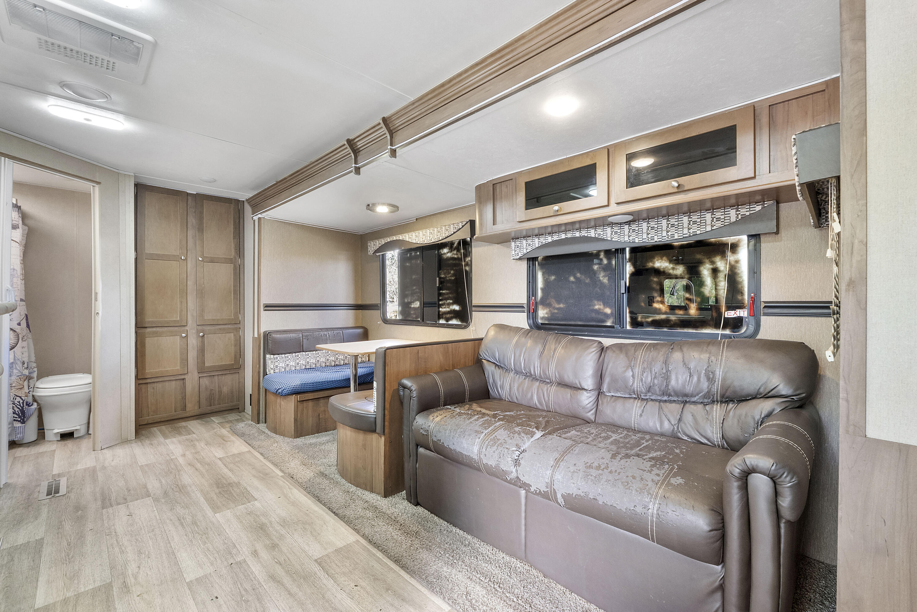 BREEZYWAY MANOR ADD - Residential