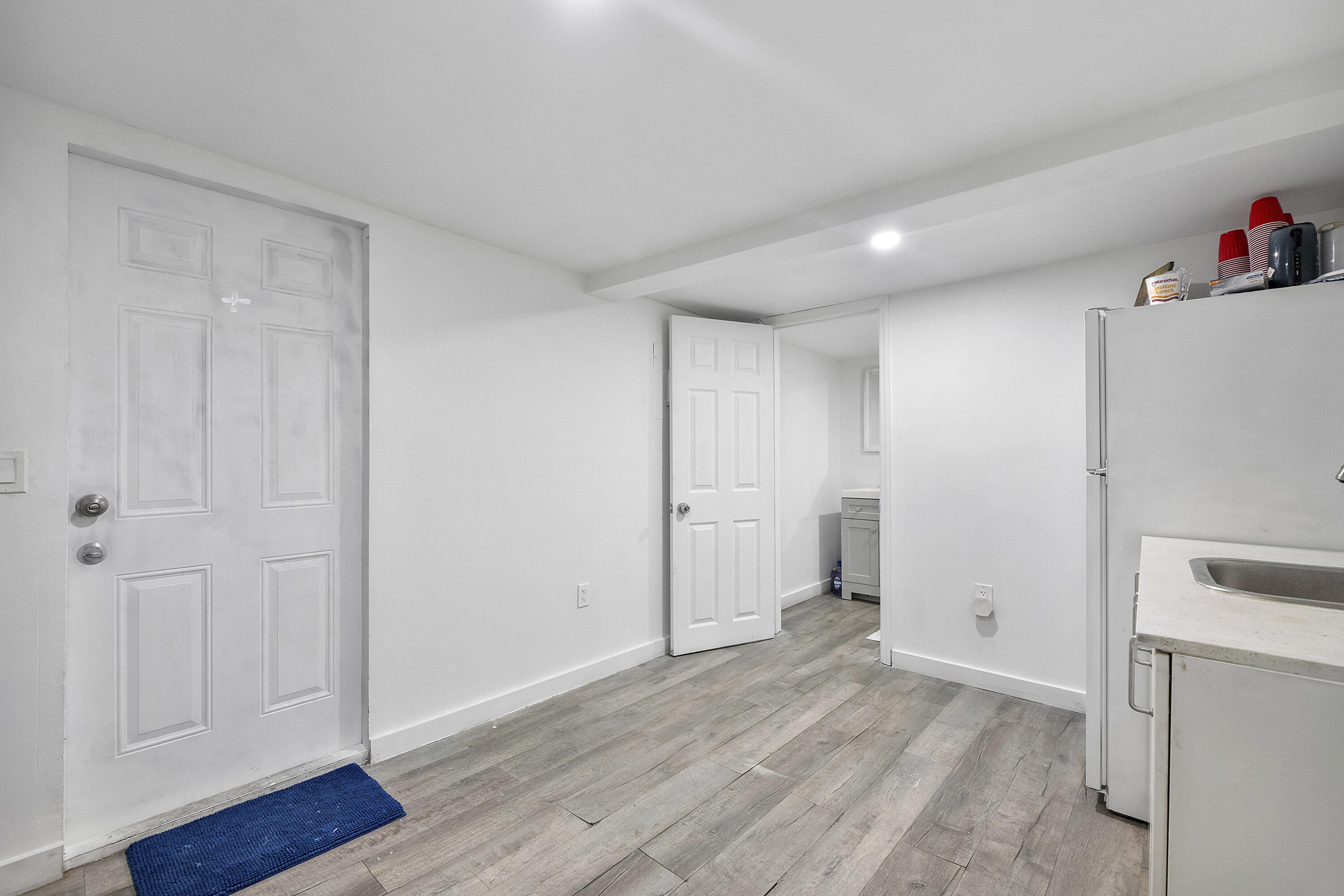 BREEZYWAY MANOR ADD - Residential