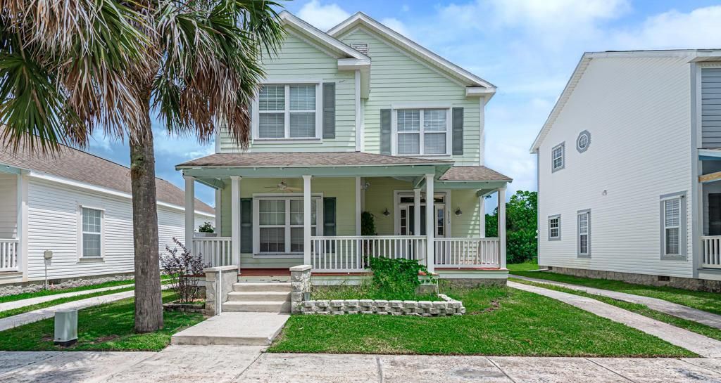 Photo of 3320 N Park Drive, Fort Pierce, FL 34982 (MLS # R10732705)