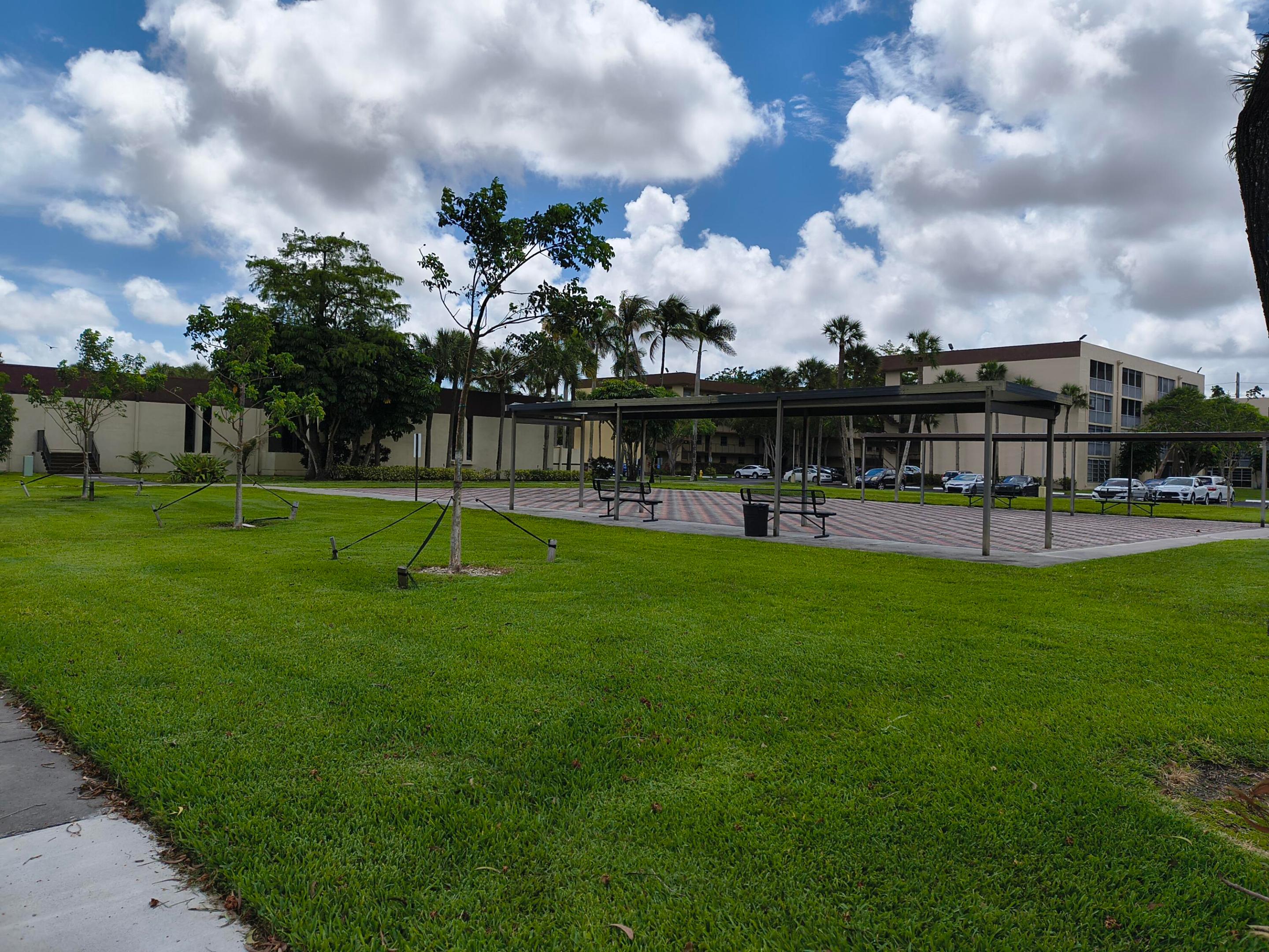 CYPRESS CHASE NORTH NO 1 CONDO - Residential