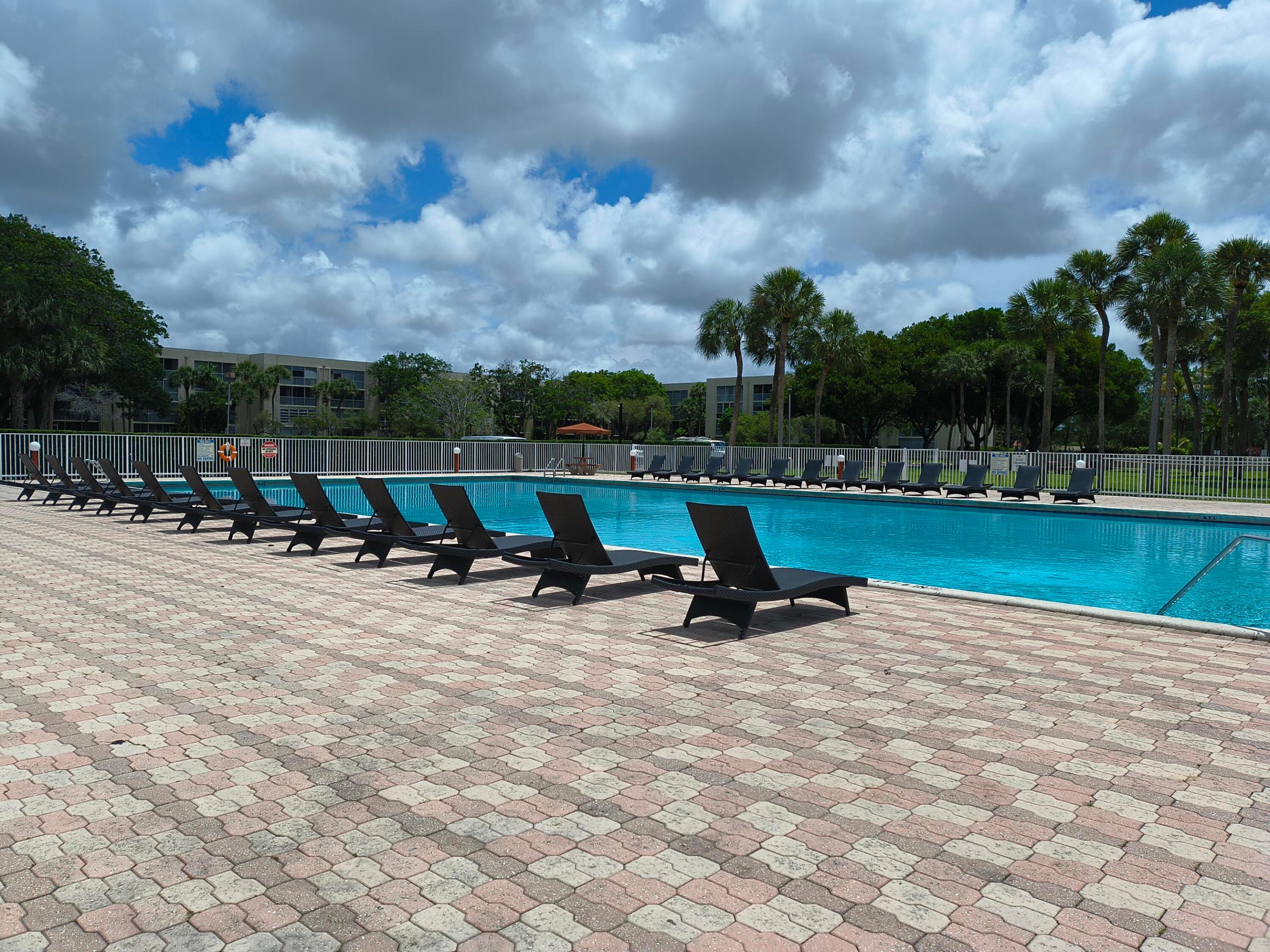 CYPRESS CHASE NORTH NO 1 CONDO - Residential