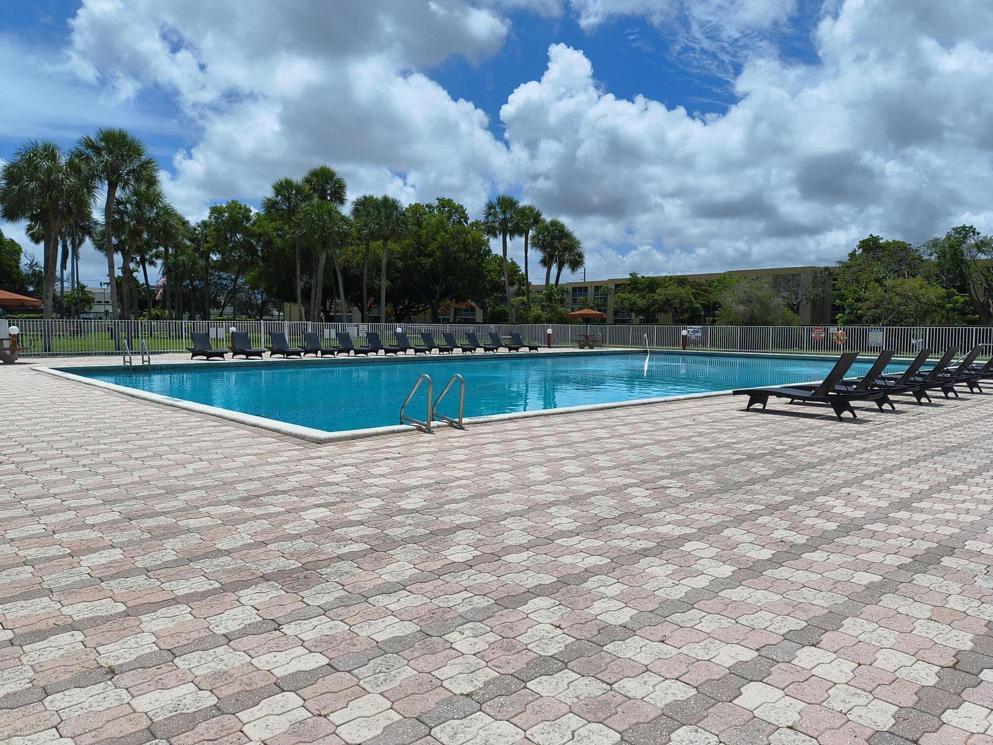 CYPRESS CHASE NORTH NO 1 CONDO - Residential