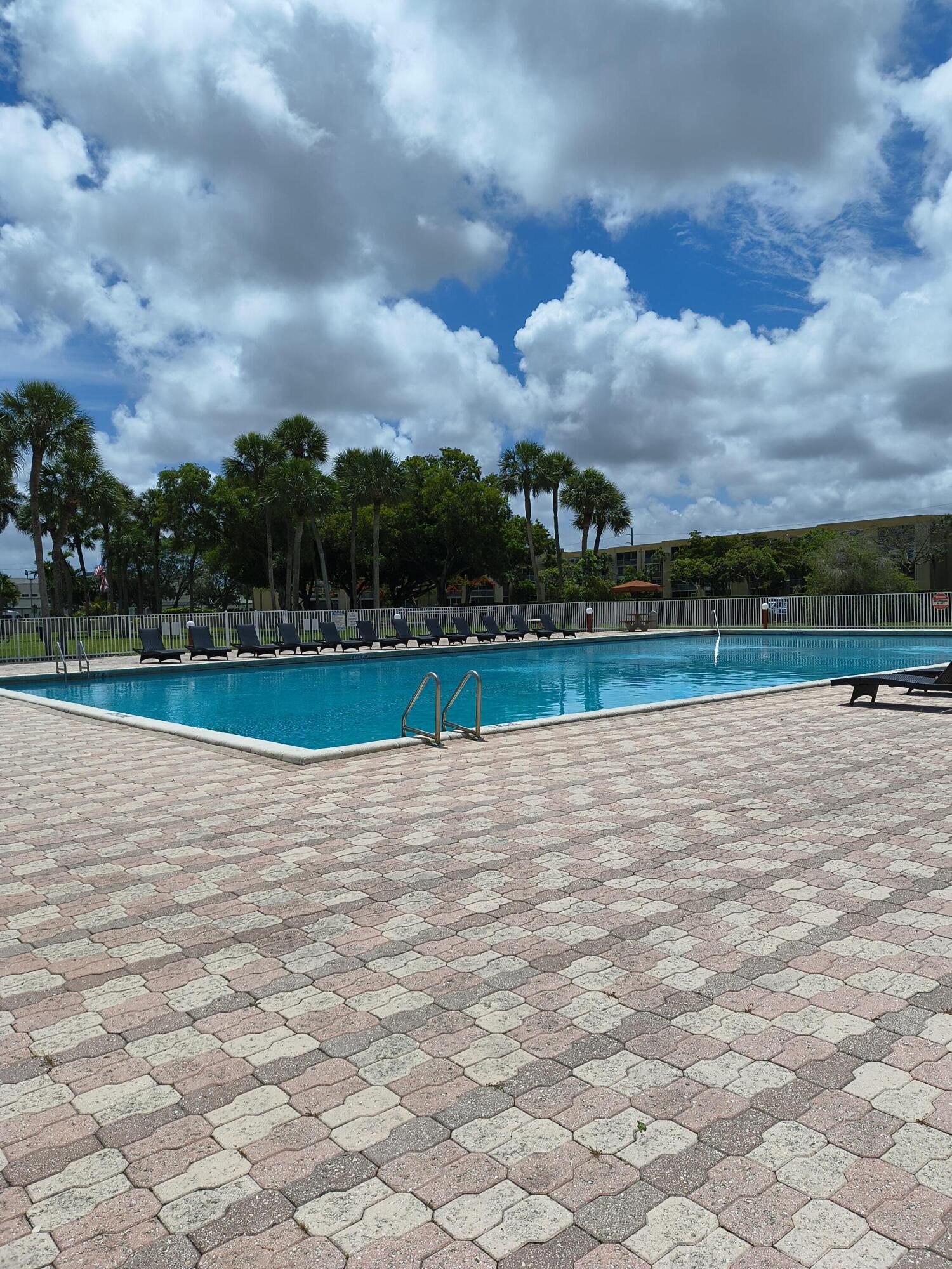 CYPRESS CHASE NORTH NO 1 CONDO - Residential