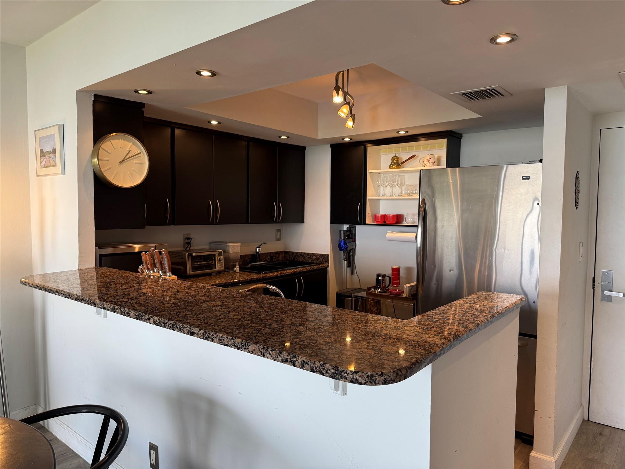 The Palm Bay Yacht Club - Residential Lease