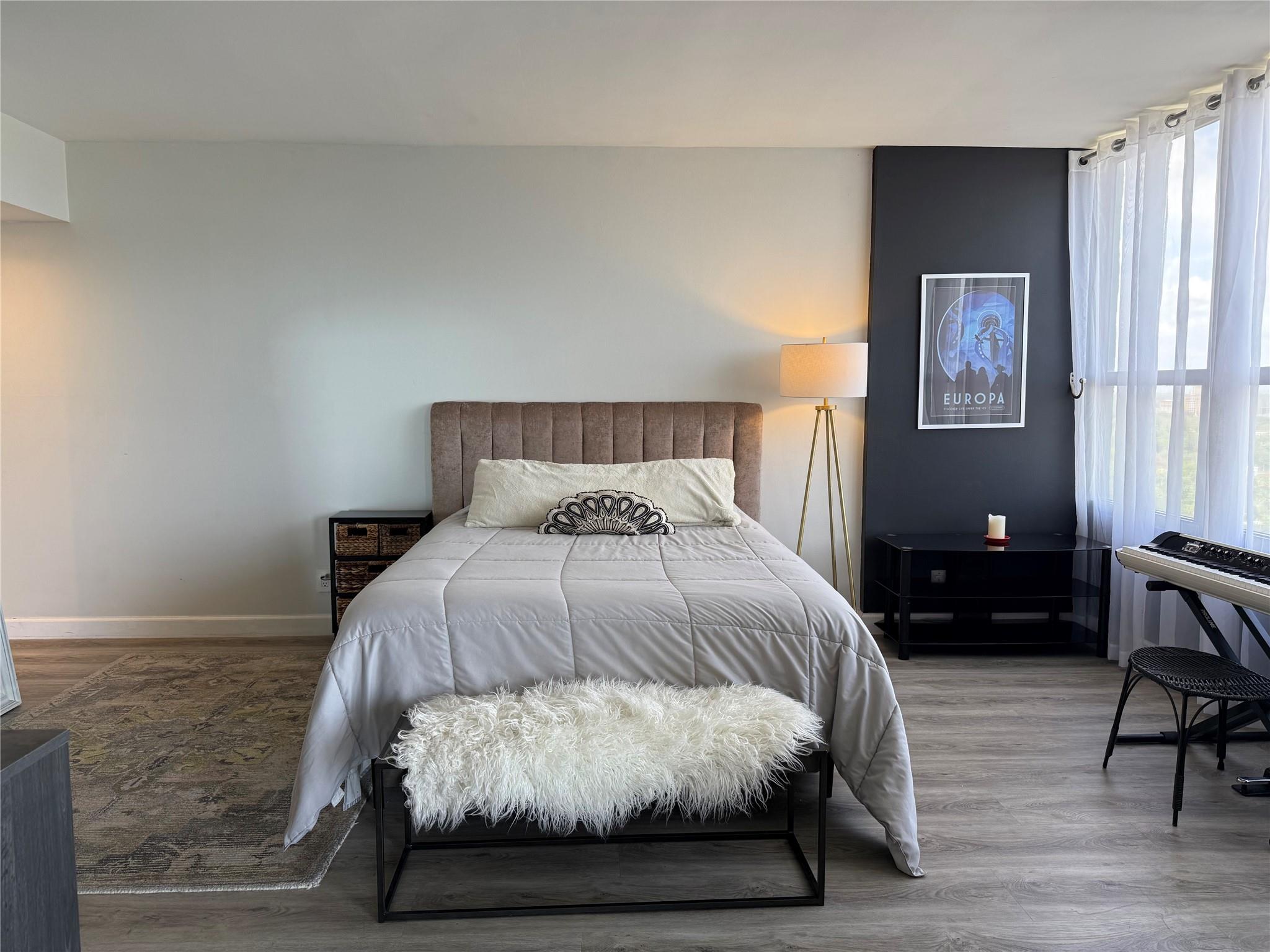 The Palm Bay Yacht Club - Residential Lease