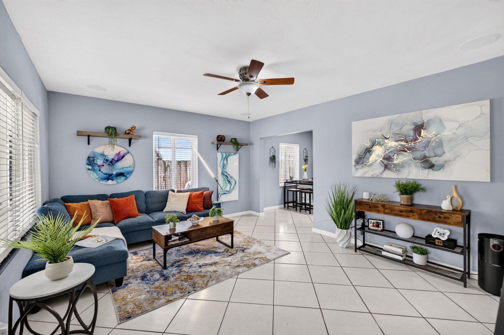 Photo of 1140 NE 17TH Avenue, Fort Lauderdale, FL 33304 (MLS # B26082445)