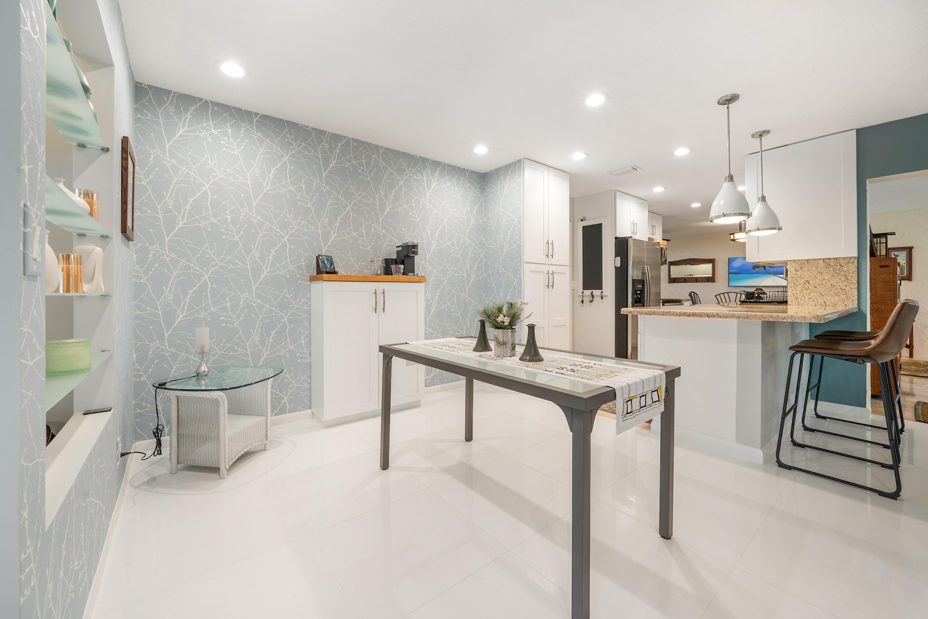 COCO WOOD LAKES - Residential