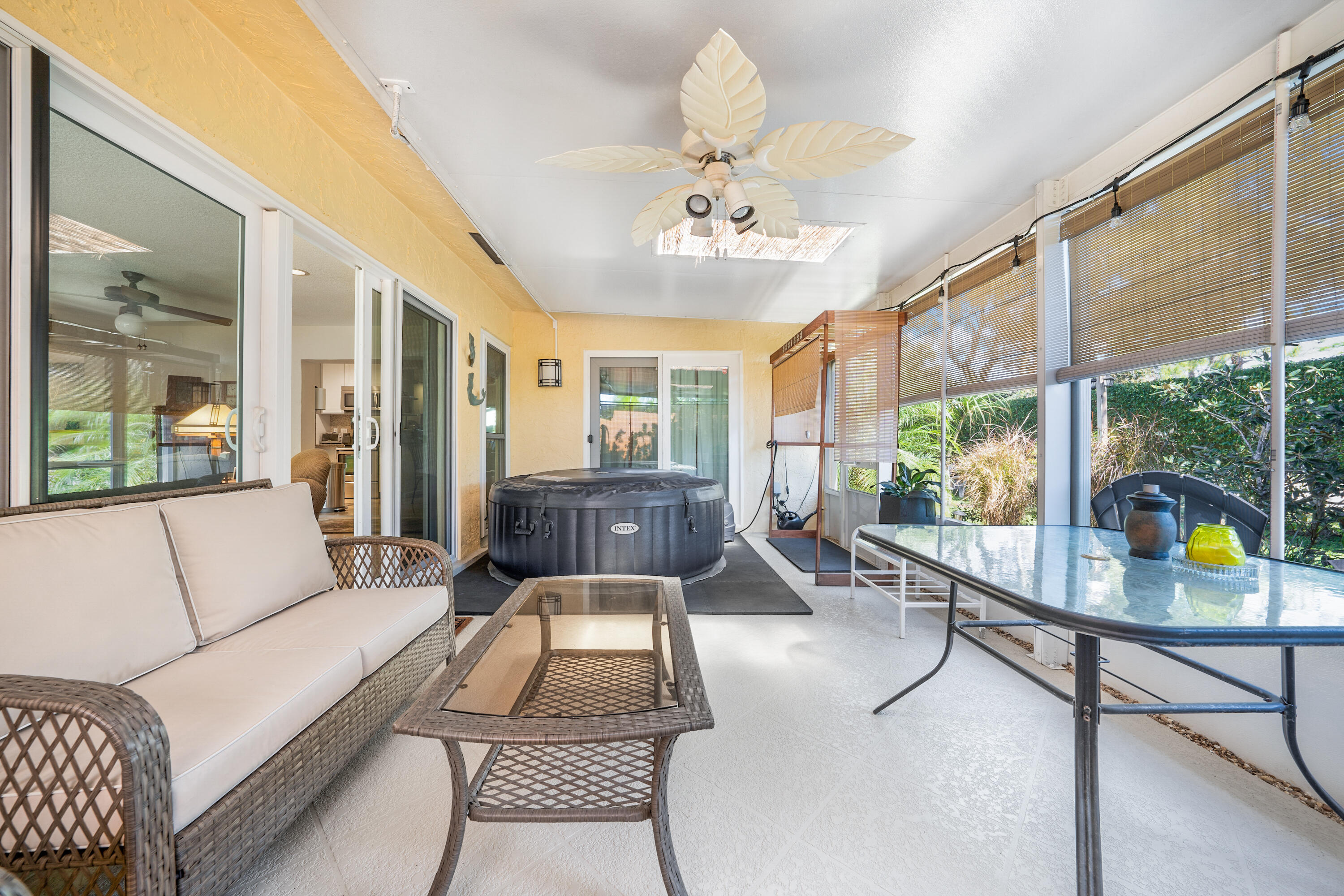 COCO WOOD LAKES - Residential