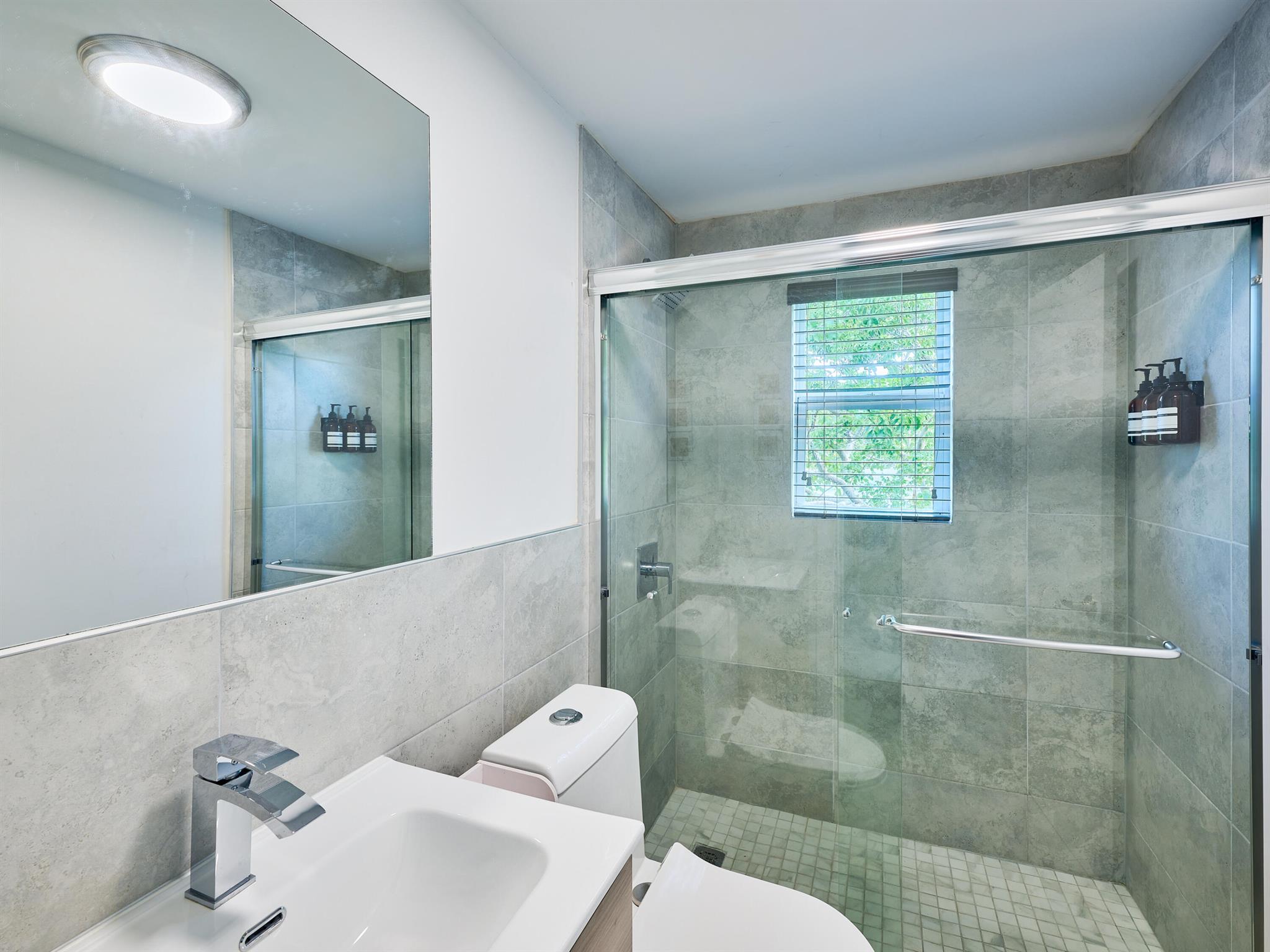 HOLLYWOOD SOUTH SIDE ADD - Residential Lease